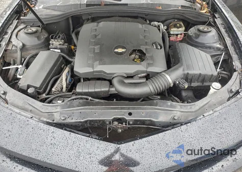 2013 Chevrolet Camaro Ls z USA, uszkodzony, nr VIN 2G1FA1E35D9237751